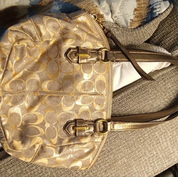 Coach handbag - Picture 2 of 6
